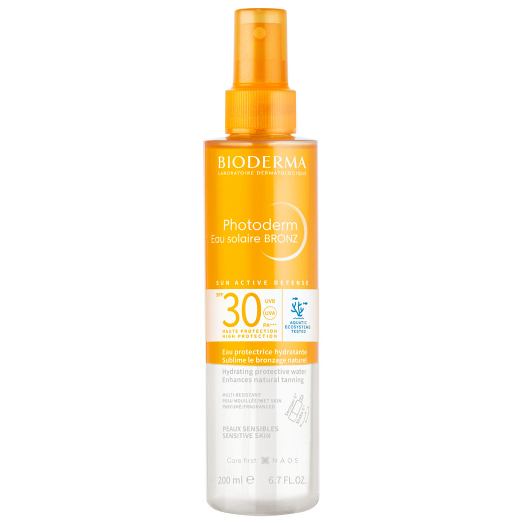 Photoderm Eau solaire BRONZ - Erfrischendes Sonnenschutzspray, das die hauteigene Bräune aktiviert. Photoderm Eau solaire BRONZ - Erfrischendes Sonnenschutzspray, das die hauteigene Bräune aktiviert.